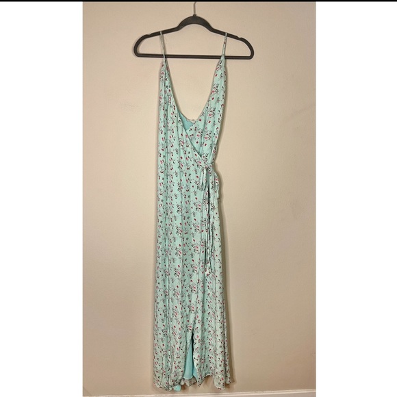 Revolve LPA | 100% Silk Floral Mint Wrap Maxi Dress Size: Medium - Picture 3 of 9